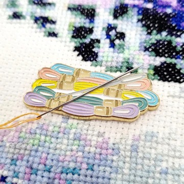 [NM017-NAT] Needle & Thread Needle Minder