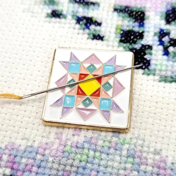 [NM019-QUB] Quilt Block Needle Minder