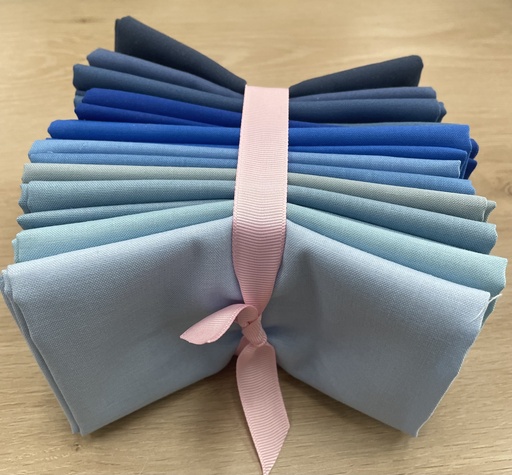 [FtQtrBndl-Blue-RB-Solid] Fat Quarter Bundle - Blue - Riley Blake Solids