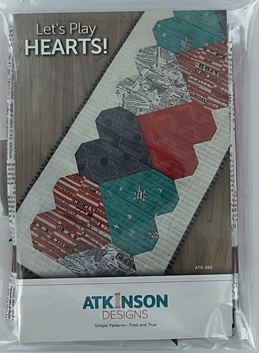Let's Play Hearts Tablerunner Kit - Black accent